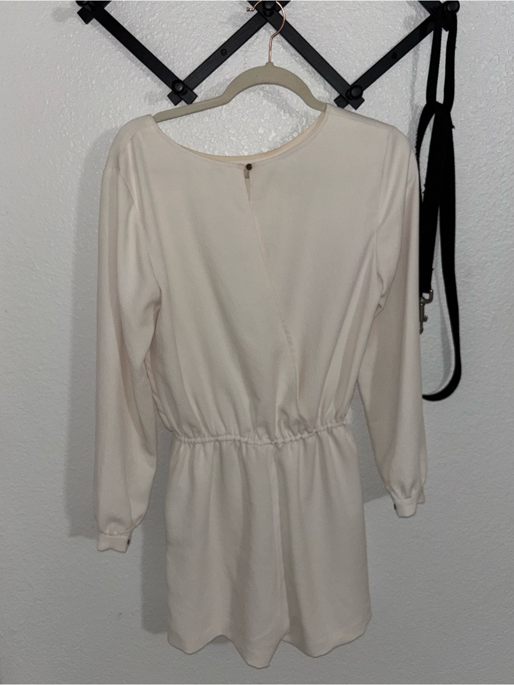 Wilfred Aritzia Cream Long Sleeve Romper Minimalist Boho Casual Large - Picture 3 of 4